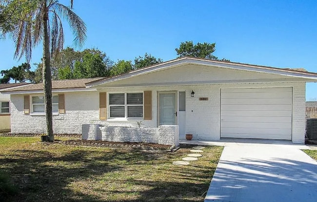 Photo - 10801 Kingsbridge Rd House