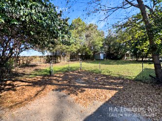 Photo - 302 22nd E St