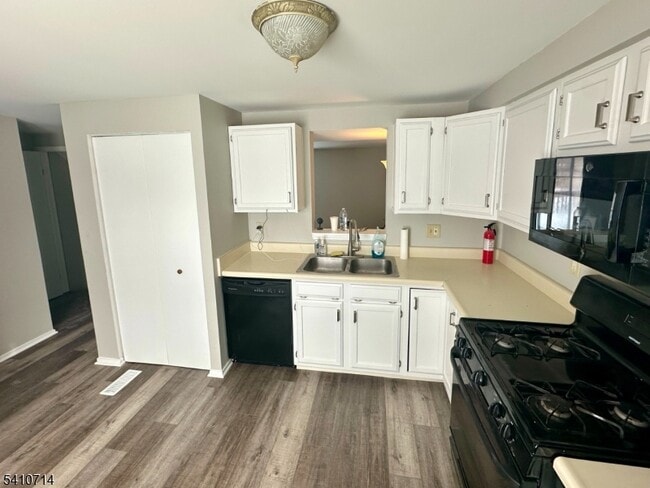 Photo - 59 Liberty Ln