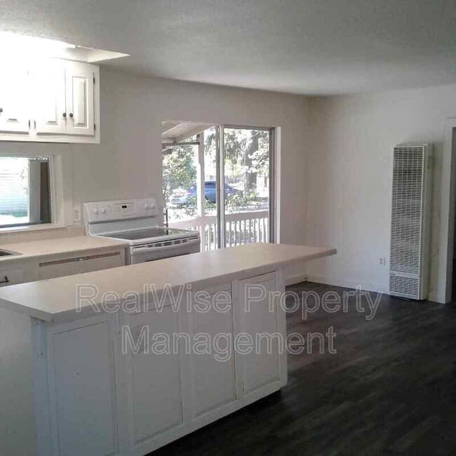 Photo - 1483 Fruitdale Dr