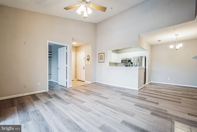 Photo - 20281 Beechwood Terrace Unit 302