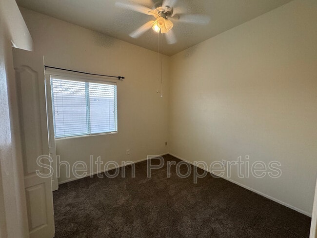 Photo - 19231 N Coyote Lakes Pkwy