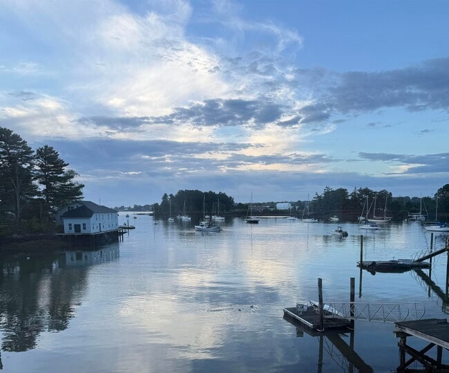 Photo - 148 Whipple Rd