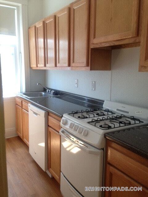 Photo - 1810 Commonwealth Ave Unidad 27