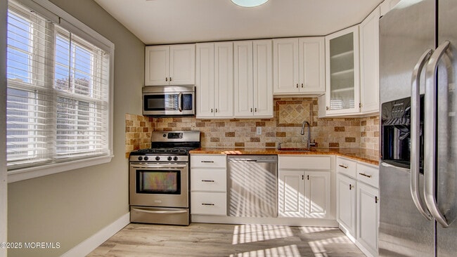 Photo - 60 County Rd