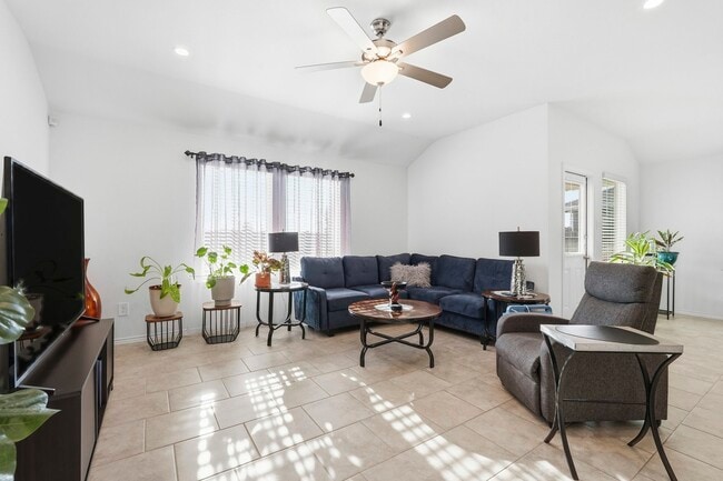 Photo - 1046 Appaloosa Ln