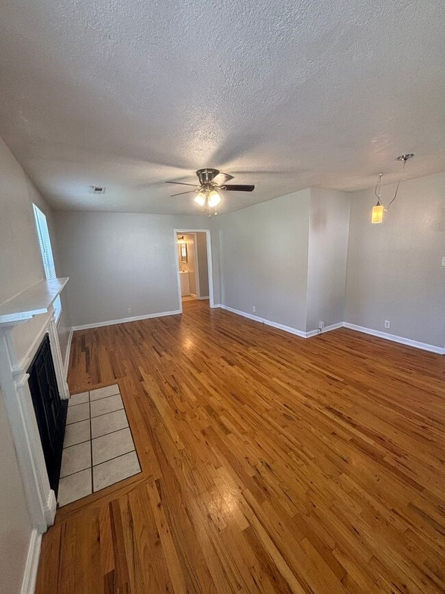 Photo - Alcoa School cottage!