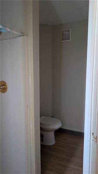 Photo - 585 Fayette St