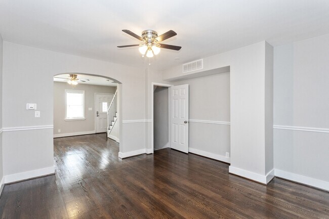 Photo - 7704 Gough St