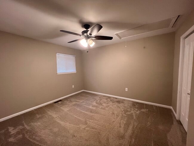 Photo - 94 Briarview Cir