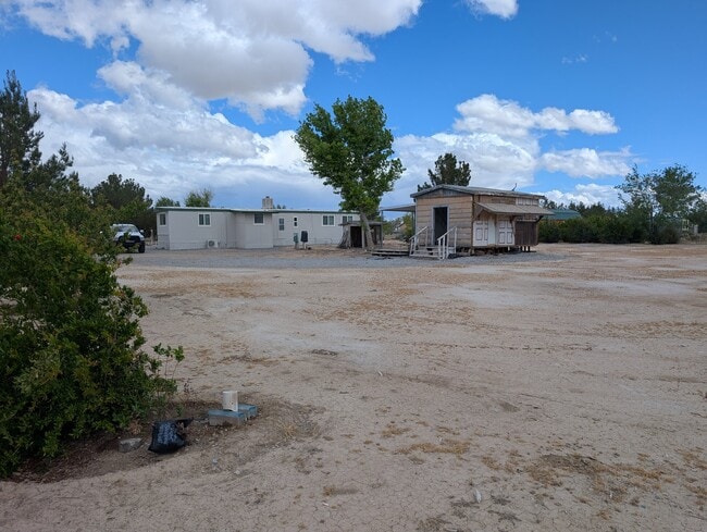 Photo - 1620 Landmark Ave