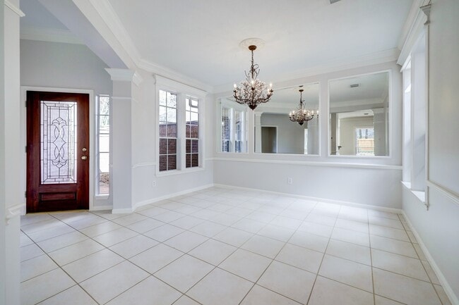 Photo - 14 Greenside Pl
