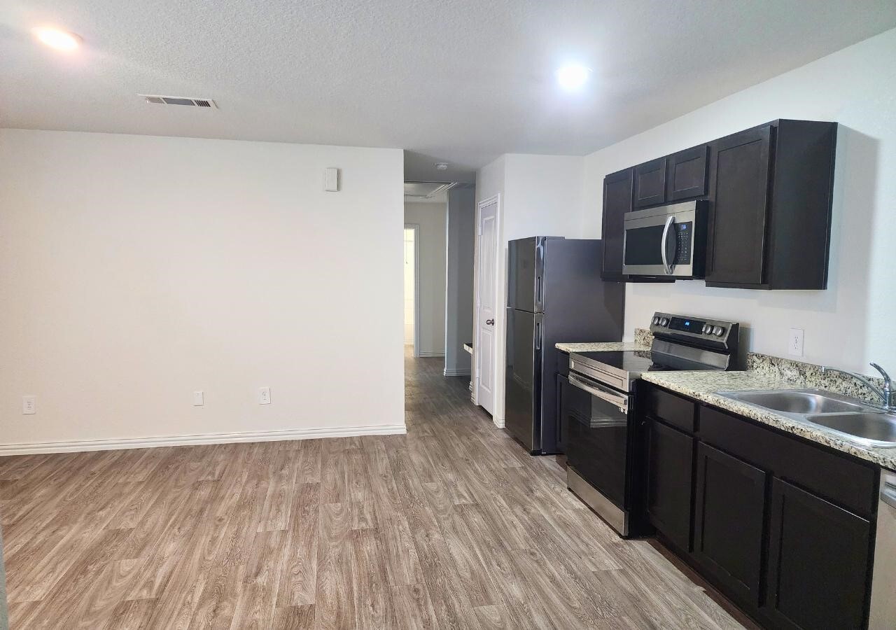 Photo - 9205 Kentshire Dr