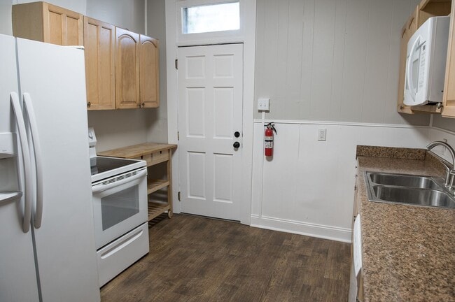 Photo - 307 Muench St