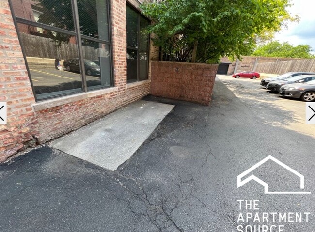 Photo - 1760 W Wrightwood Ave Unit 1