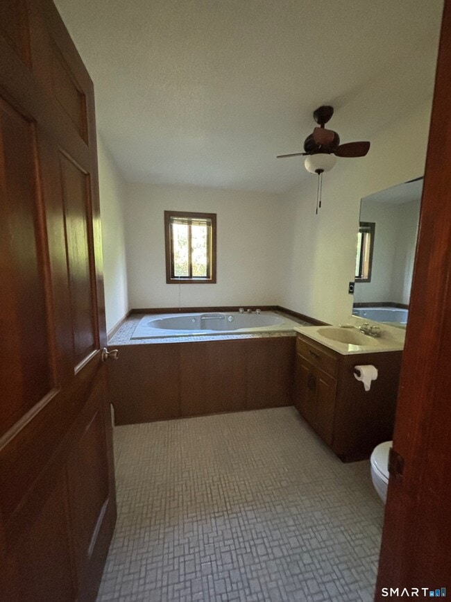 Photo - 33 Lochview Dr
