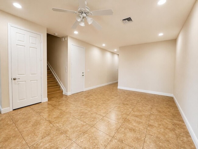 Photo - 6958 Long Pine Cir