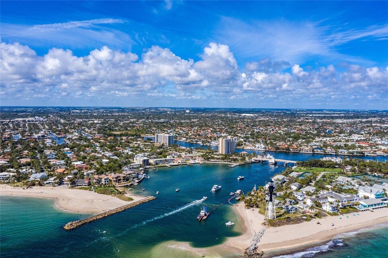 Photo - 2443 NE 26th St