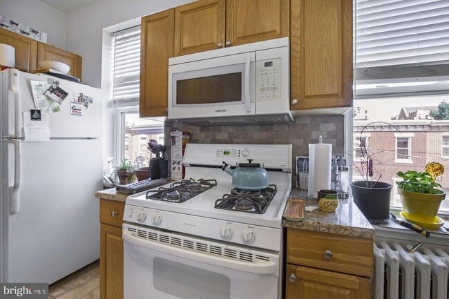 Photo - 626 S 19th St Unit 3F