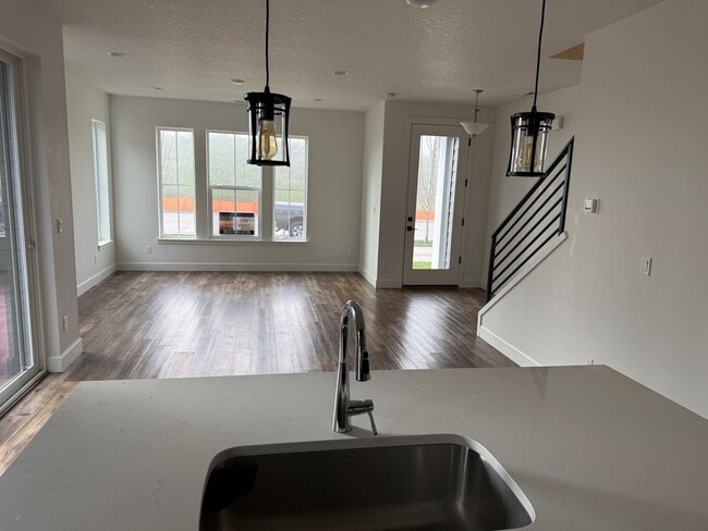 Photo - Hillsboro Townhouse/Condo