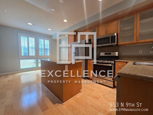 Photo - 553 N 9th St