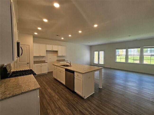 Photo - 1853 Frisco Wy