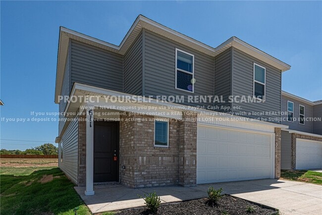 Photo - 611 Marsol St