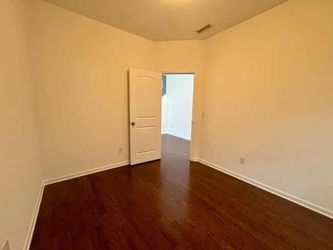 Photo - AVAILABLE TO SHOW!