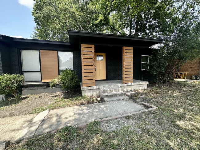 Photo - 10809 Sharondale Ln