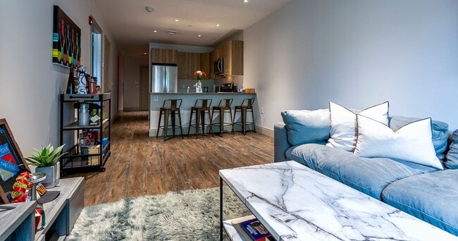 Photo - 1 EMain St- Downtown Bay Shore