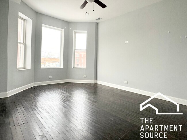 Photo - 3539 W Grenshaw St Unidad 2