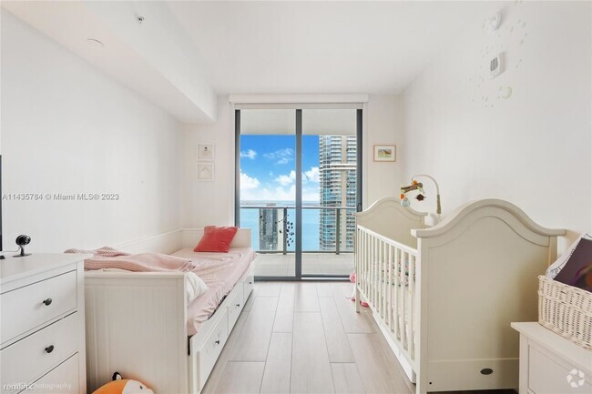 Building Photo - 2 br, 3 bath Condo - 1010 Brickell Ave Uni... Unit 4004