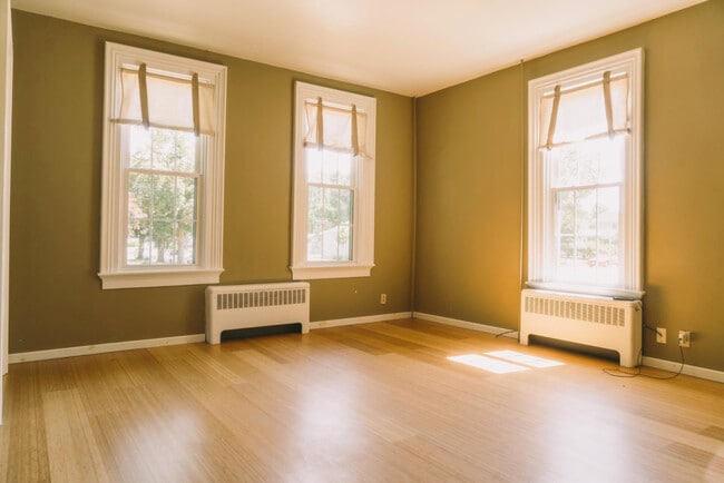 Photo - 379 E Wabasha St