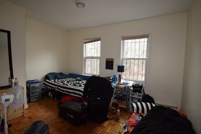 Photo - 1580 Tremont St