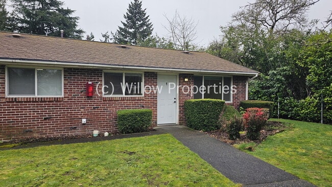 Building Photo - Cozy one bedroom duplex