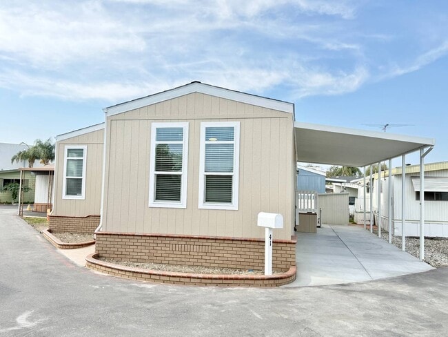 Photo - 41 Spruce Via