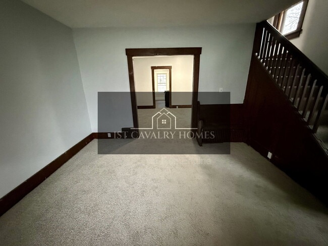 Photo - 242 Park Ave SW