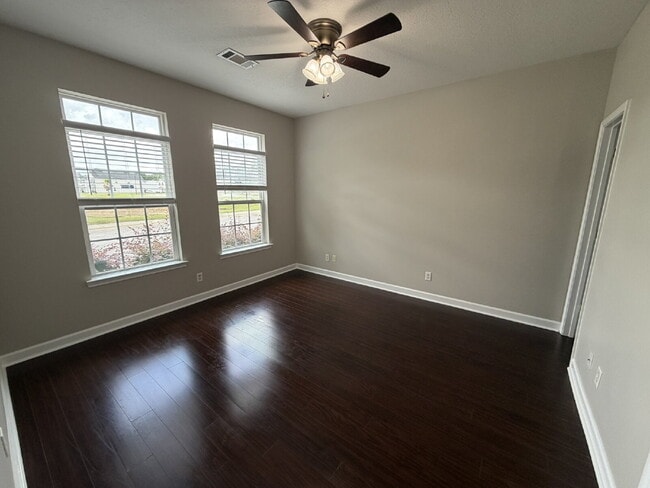 Photo - Town House For Rent