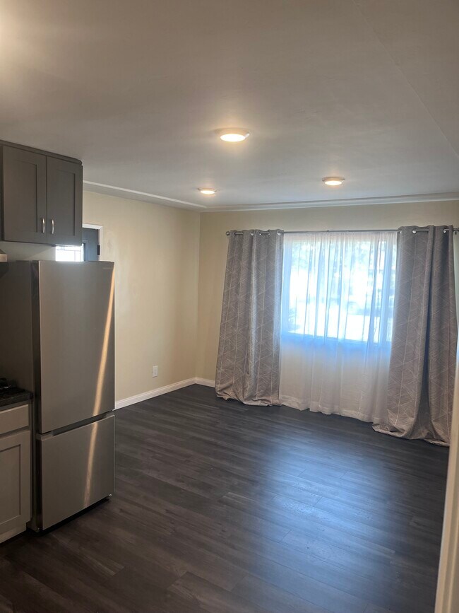 Sala de estar - 144 F St