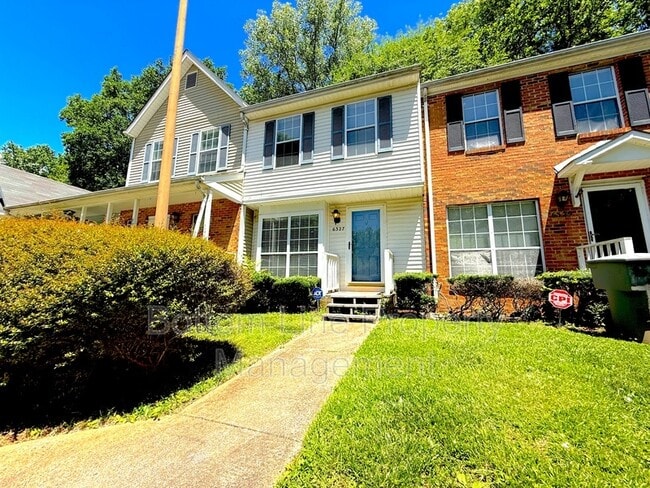 Photo - 6327 Windsor Gate Ln Townhome