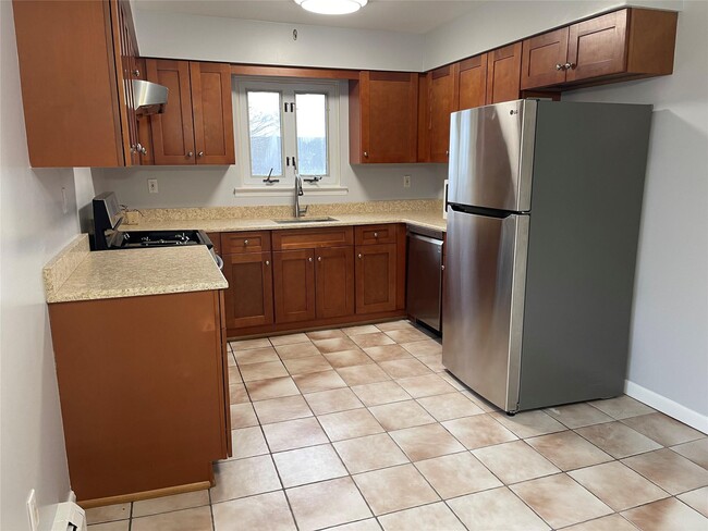Photo - 146 Primrose Ave Apartment