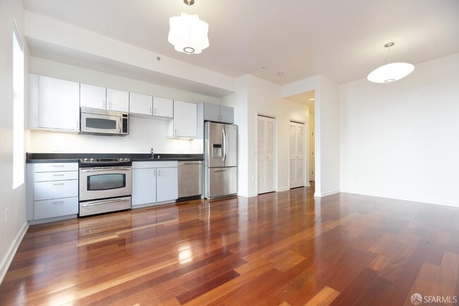 Photo - 451 Kansas St