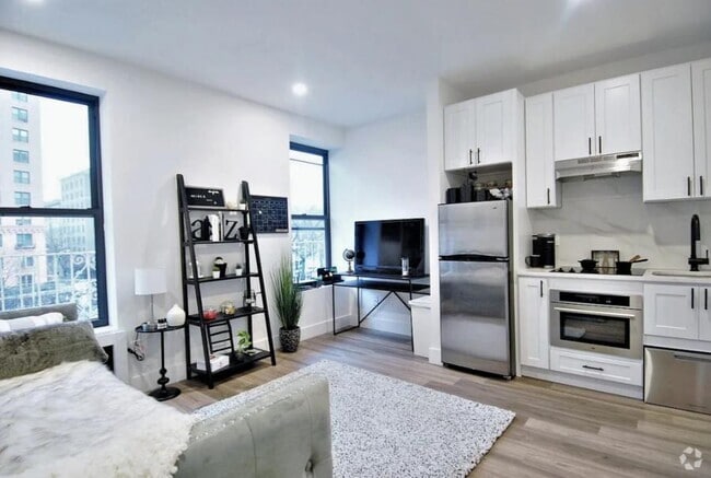 Building Photo - Broadway Unit 7B Rental