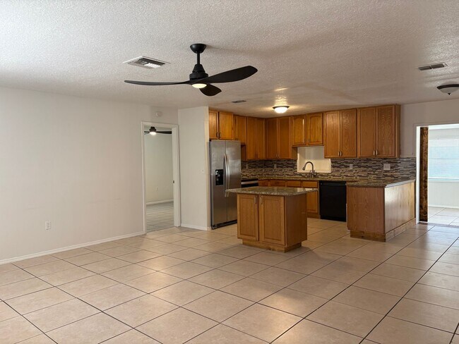 Photo - 3099 Deltona Blvd