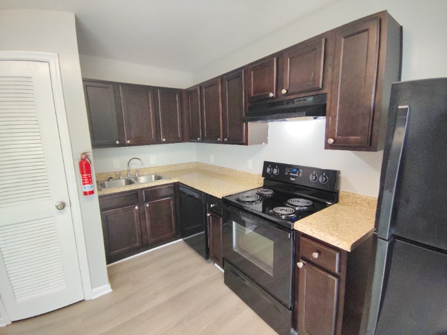 Photo - 4 Ferguson Dr