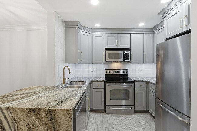 Photo - 5400 Park Ave Unit 205