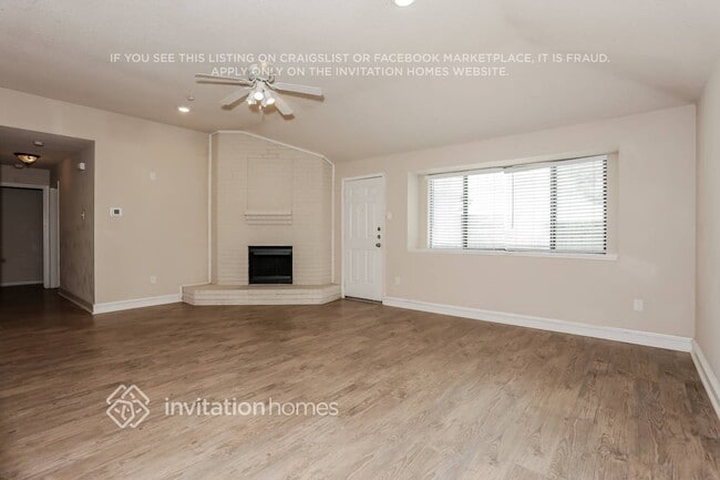 Photo - 2665 Claremont Dr