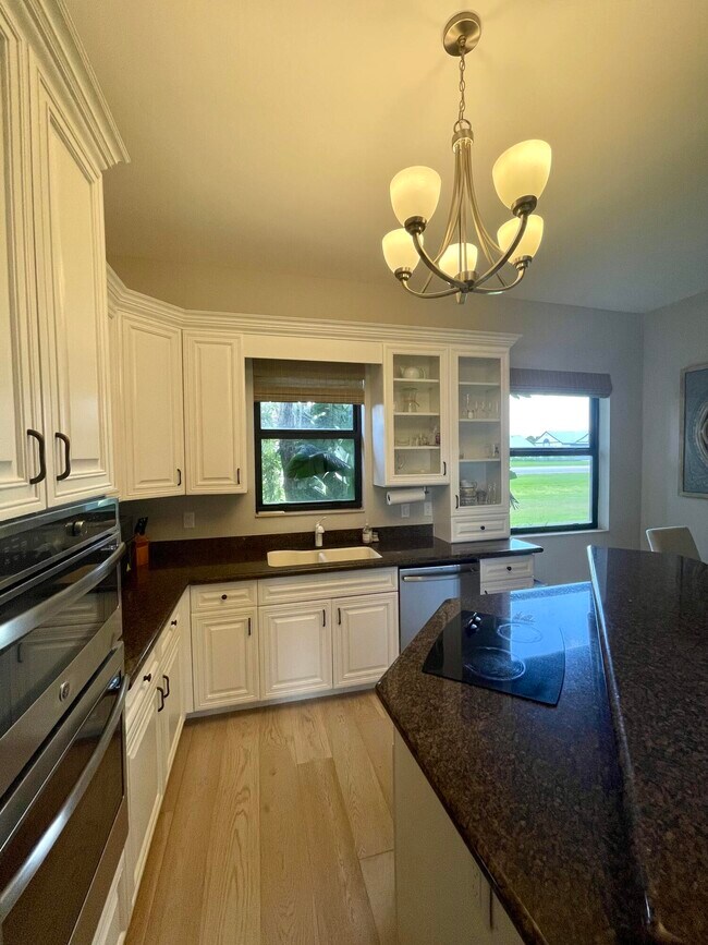 Photo - 15590 Hawker Ln