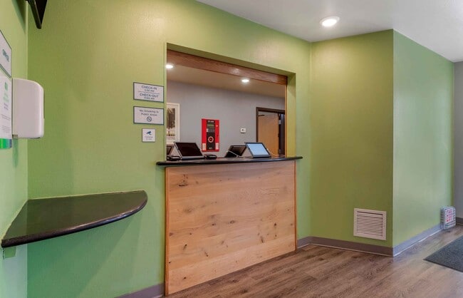 Furnished Studio-Jacksonville - North