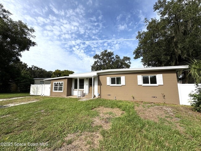 Building Photo - 1180 Titus Ave Rental